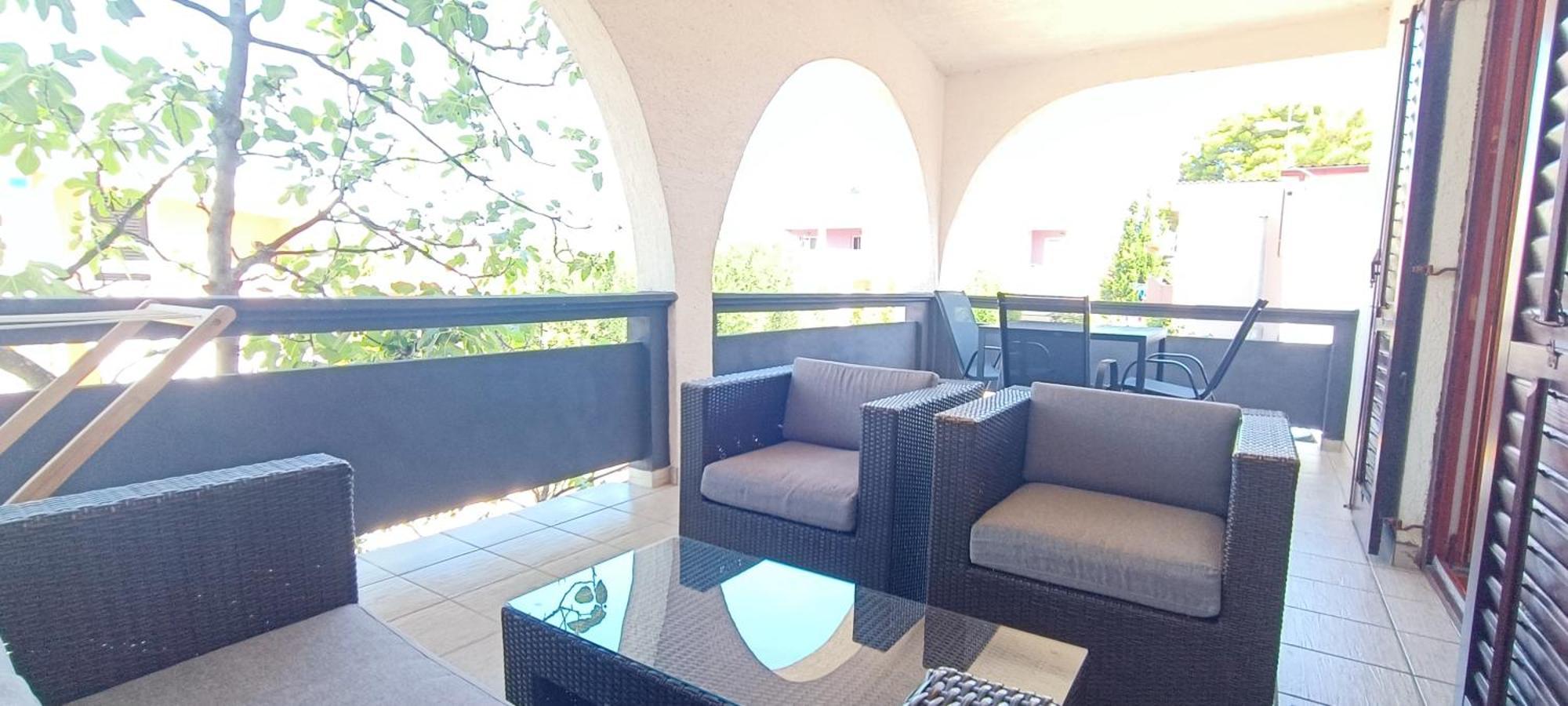Apartments Branka- 4 Apartments In House- 1 Apartment Has Jacuzzi Vir Εξωτερικό φωτογραφία